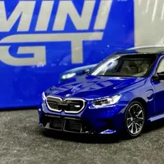新品 MINIGT BMW M5 ツーリング マリナベイ ブルーメタリック
