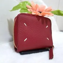 ✨未使用級　正規品✨マルジェラ　二つ折り　コインケース　小銭入れ　カレンダーのサムネイル