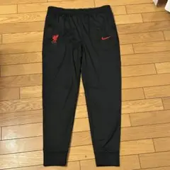 NIKE リバプール トラックパンツ トレーニングパンツ Lサイズ 美品