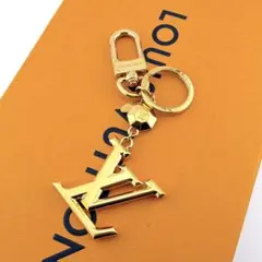 美品】ルイヴィトン LVファセット キーホルダー LVロゴ ゴールド 金