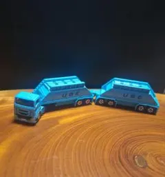 トミカ いすず ギガ UBE トレーラー ミニカー
