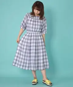 w closet チェック柄襟シャーリングワンピースのサムネイル