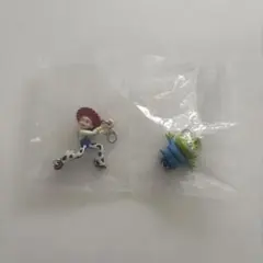 トイストーリー　ゆらゆらつながるマスコットアンディのおもちゃジェシー エイリアン