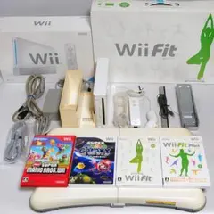 Wii本体 + WiiFit ソフト4本セット 【起動確認】