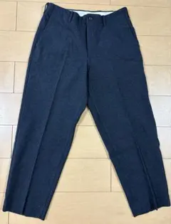 UNIQLO U ダークグレー ワイドスラックス