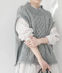 earth music&ecology ケーブルベスト