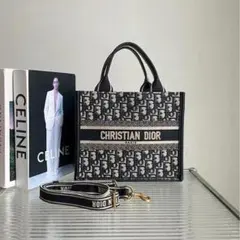 【極美品】CDディオール⭐️ ロゴトートバッグ 容量 通勤 通学 シンプル刺繍風