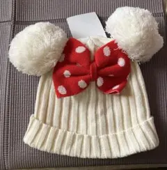 東京ディズニーリゾート　ミニー　ポンポン付きニット帽　新品　白　ファンキャップ
