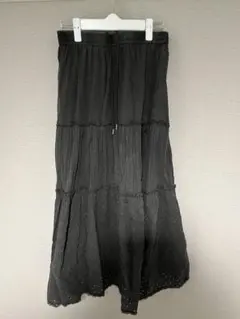 LOWRYS FARMフレアスカート レース付き（ペチコート付き）