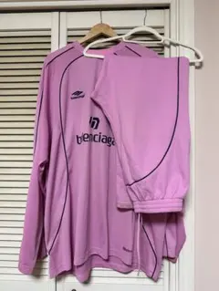 BALENCIAGA サッカー　ロングスリーブ　ピンク　セットアップのサムネイル