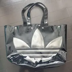 アディダス　エナメル　バッグ