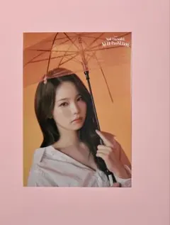 NiziU NEW EvoNUtion ランダムトレーディングカード AYAKA