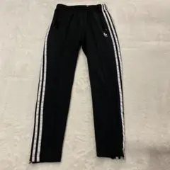 adidas ラインパンツ　Mサイズ