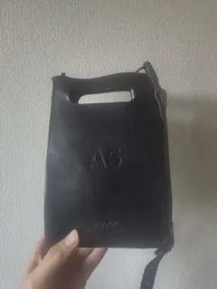 nana-nana A5 レザー ショルダーバッグ ブラックのサムネイル