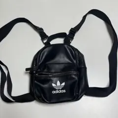 adidas アディダス ミニリュック ブラックのサムネイル