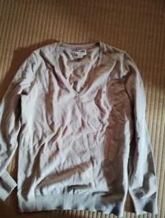 TOMMY HILFIGER ベージュ Vネックセーター