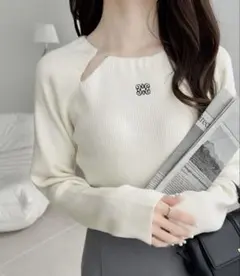 ホワイトリブ編み長袖カットソー