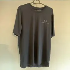 Under Armour ブラックTシャツ