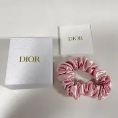 Dior ピンク サテン ヘアシュシュ【新品】のサムネイル