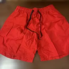 赤のショートパンツ 約36cmのサムネイル
