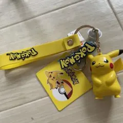 ポケモン ピカチュウ キーホルダー 新品のサムネイル