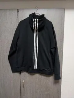 adidas　アディダス　ジップ式パーカー