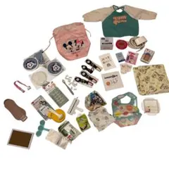 ベビー用品セット お食事用エプロンなど