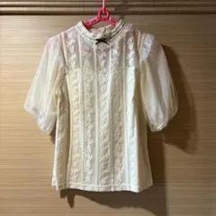 アクシーズファム アイボリー 五分袖レースブラウス