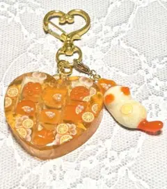 No163ねこちゃんとオレンジケーキハート型BOXのキーホルダーハンドメイド
