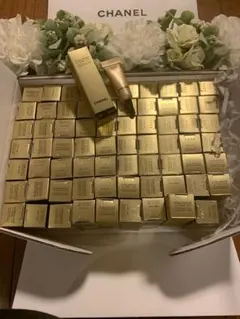 シャネルChanel 目元用クーリムサブリマージュラクレームユー30個入り