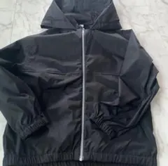 ブラックフード付きジャケット