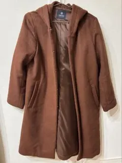 ブラウンレッド　フード付きコート