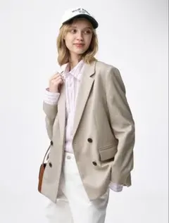 gu ダブルブレストジャケット ベージュ