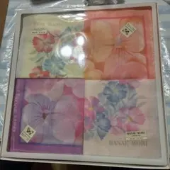 Hanae Mori 花柄ハンカチ 4枚セット