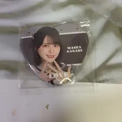 イコラブ 佐々木舞香 缶バッジ - メルカリ