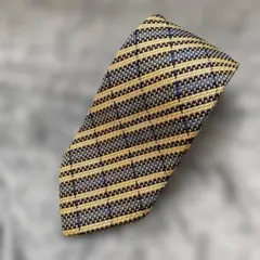 Item thumbnail for item 9882b01e-ffc5-4ec2-8a53-73772227d8ca