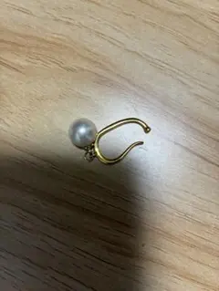 パール付き イヤーカフ ゴールドカラー