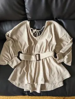 ♥美品♥　INGNI　トップス　ベージュ