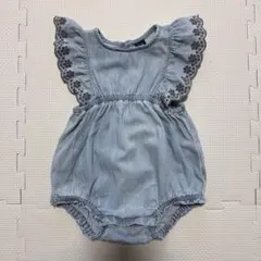 【baby GAP】デニム　フリル袖ロンパース