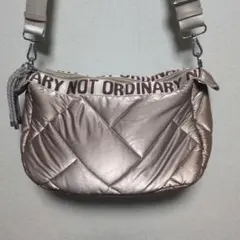 ZARAキルティング ピンク ショルダーバッグ