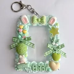 【No.634】トレカケースデコ ホイップデコキーホルダー 推し活 グリーン　緑