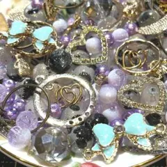 ☆SALE☆ガラスビーズ＆メタルパーツアソート☆ハンドメイド素材 まとめ売り