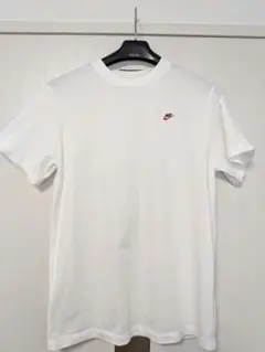 NIKE ワンポイント刺繍 Tシャツ ホワイト