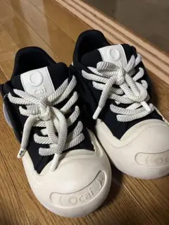 Ocai 黒/白 スニーカー 箱付き