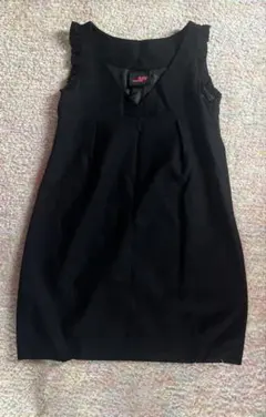 Ray BEAMS ブラック ノースリーブ ひざ丈ワンピース