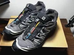 salomon スニーカー
