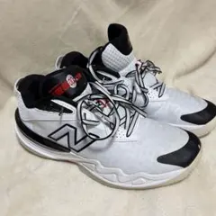 ニューバランス バッシュ HESI LOW v2 25.5cmのサムネイル