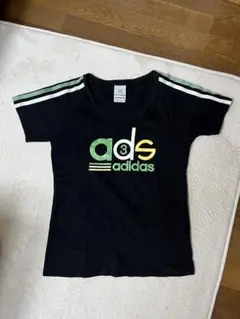 adidas 半袖Tシャツ 黒 グラフィック