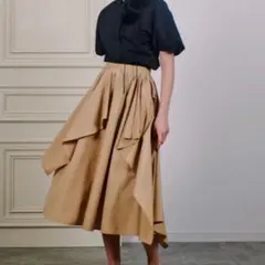 LOULOU WILLOUGHBY フレアスカート ベージュ ロング 変形のサムネイル