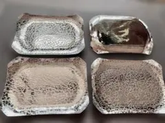金属製 シルバー色プレート 4枚セット クラック加工　菓子皿　アクセサリー入れのサムネイル